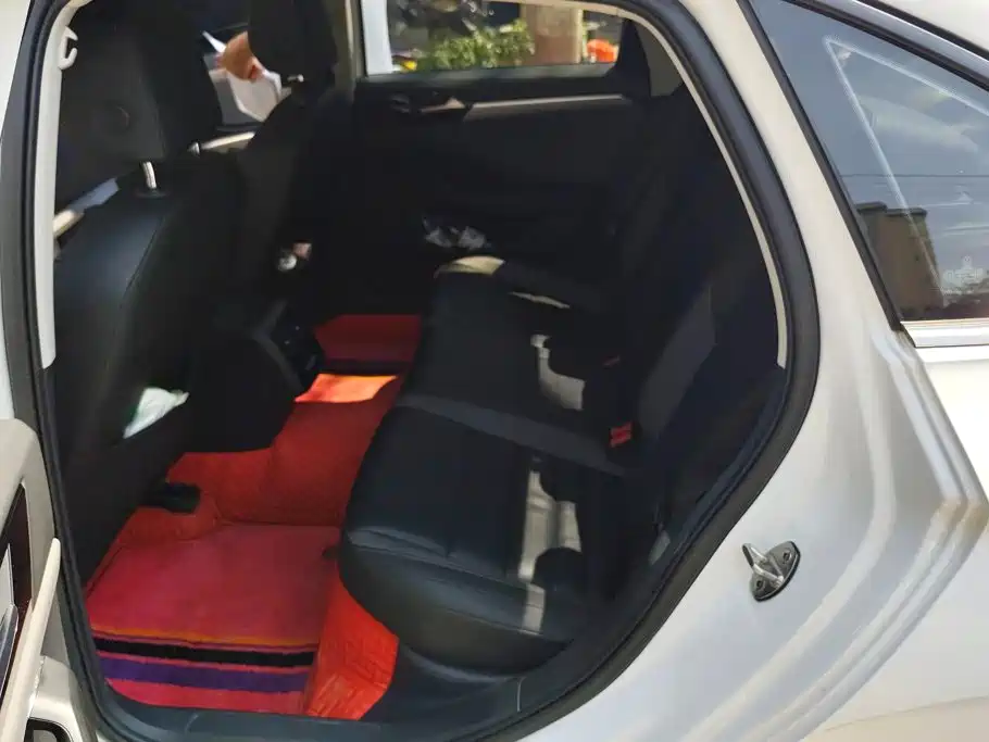 Volkswagen Sagitar, миниатюра 11