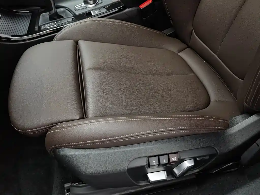BMW X1 2022 sDrive20Li Premium фото 20