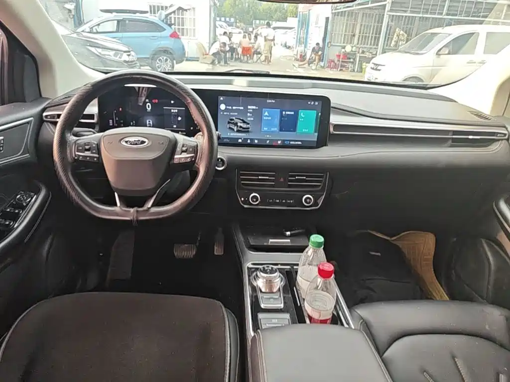 Фото 6 - Ford Edge