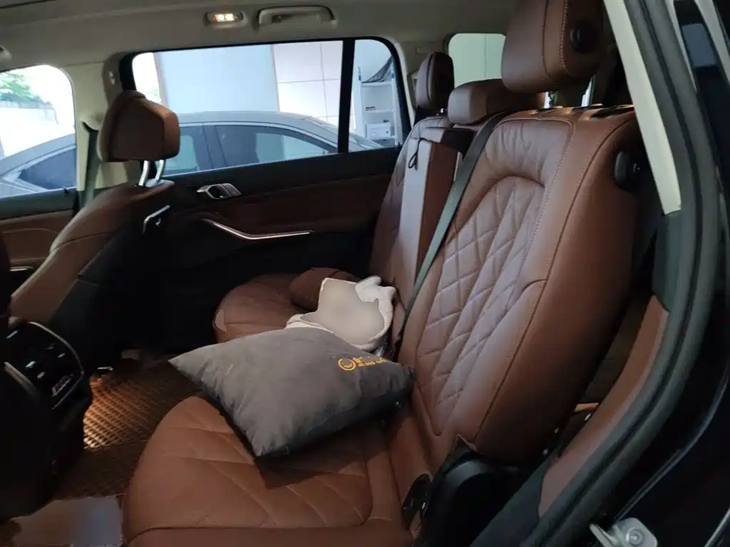 BMW X7 2023 xDrive40i Leading Luxury Package фото 15