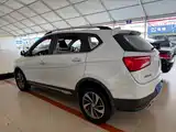 Фото 8 - Baojun 560