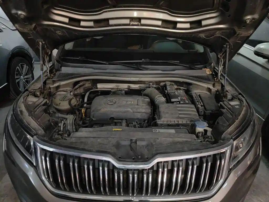 Škoda Kodiaq 2017 TSI330 5-seater 2WD Comfort Edition фото 11