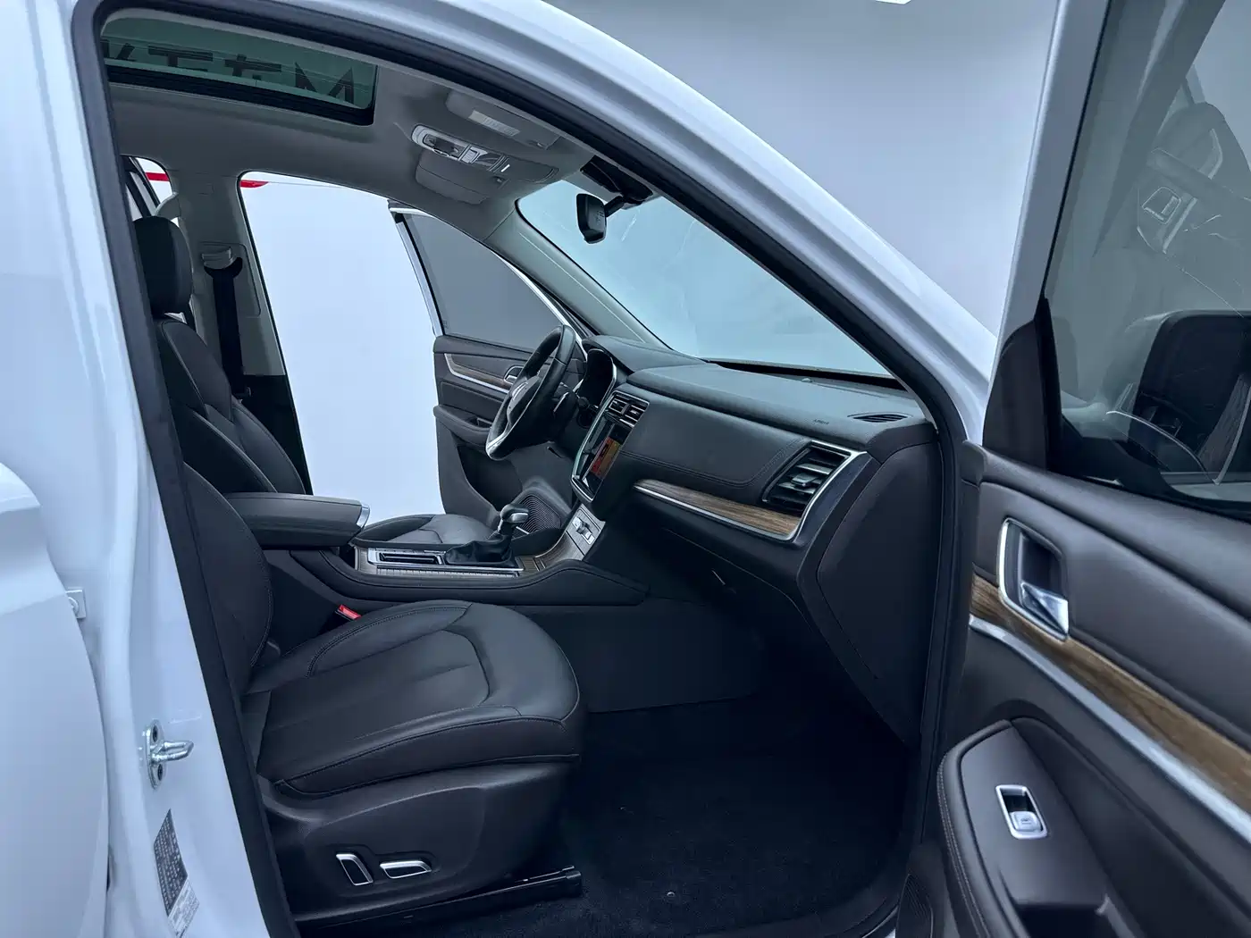 Roewe RX8 2019 2018 30T Smart Internet 2WD Flagship Edition
