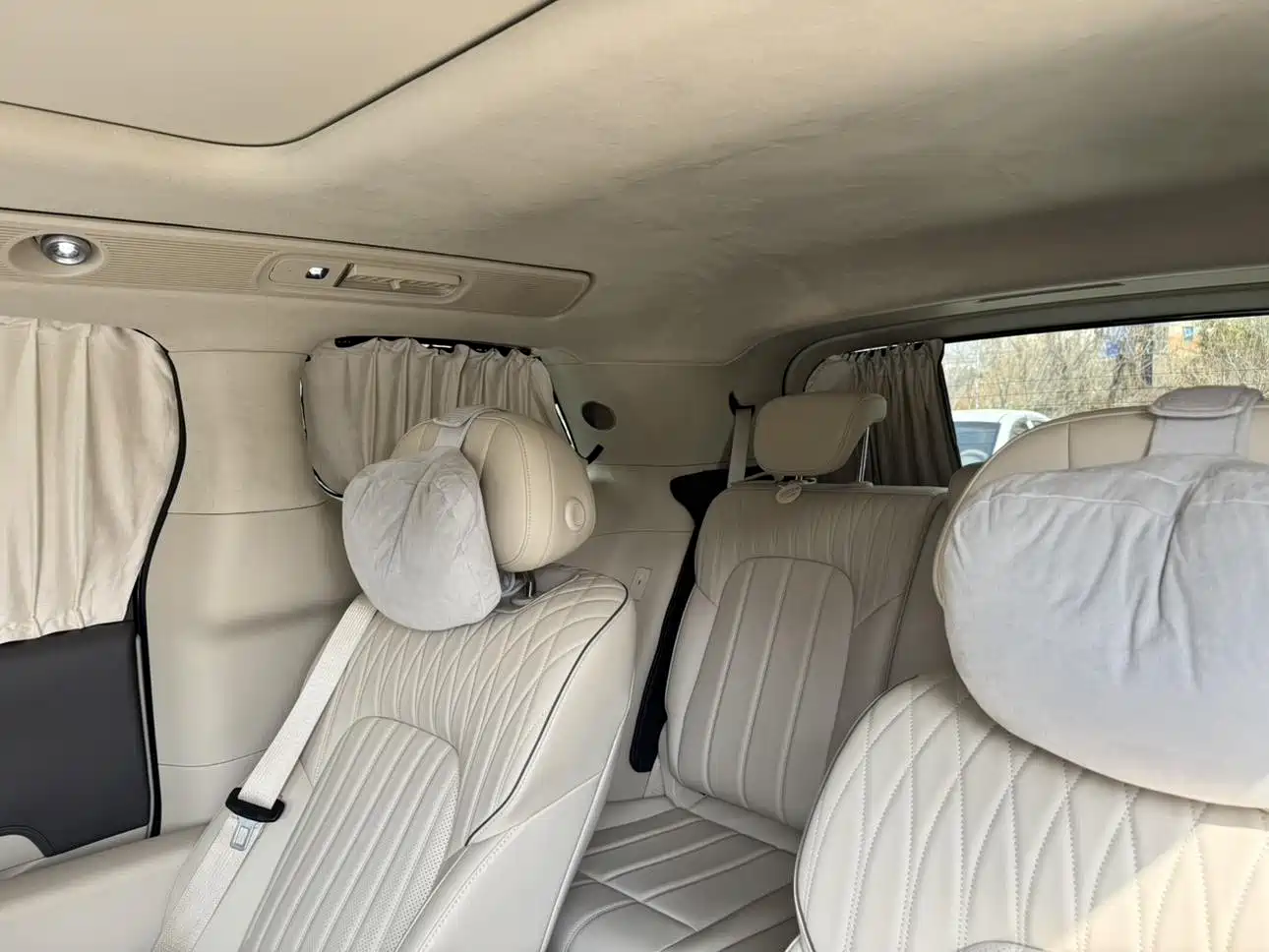 Voyah Auto Voyah Dreamer 2025 PHEV AWD Flagship Qian Kun Edition фото 8