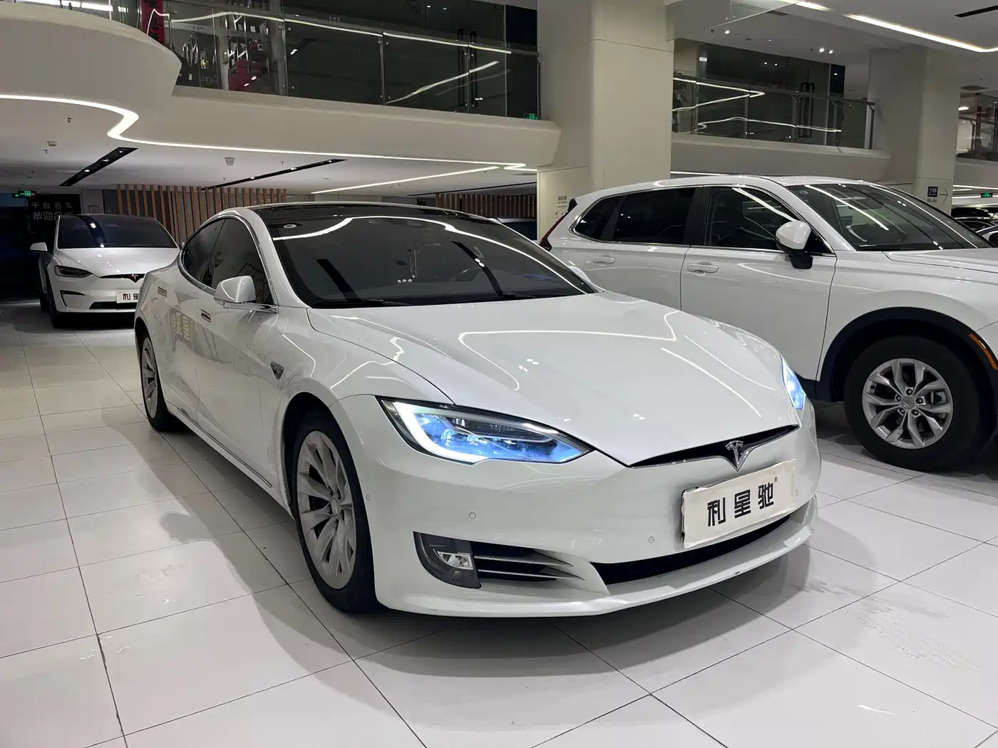 Tesla Model S 2016 2016 Model S 90D