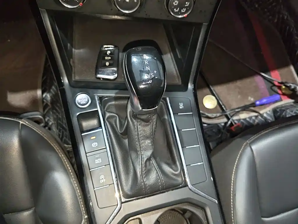 Volkswagen Passat 2020 280TSI Business Edition China VI фото 13