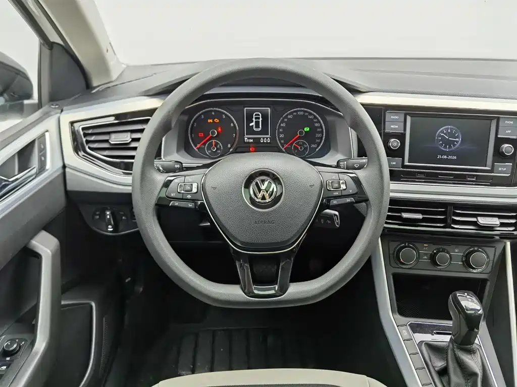 Фото 11 - Volkswagen Polo