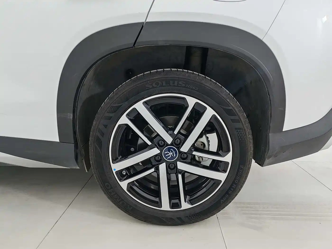 BYD Song L DM-i 2024 112km Leading Edition фото 19