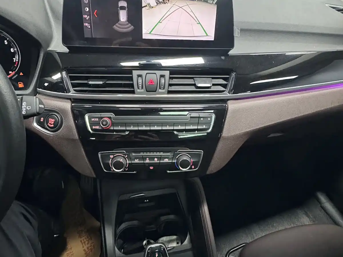 BMW X1 2022 sDrive20Li Fashion фото 19