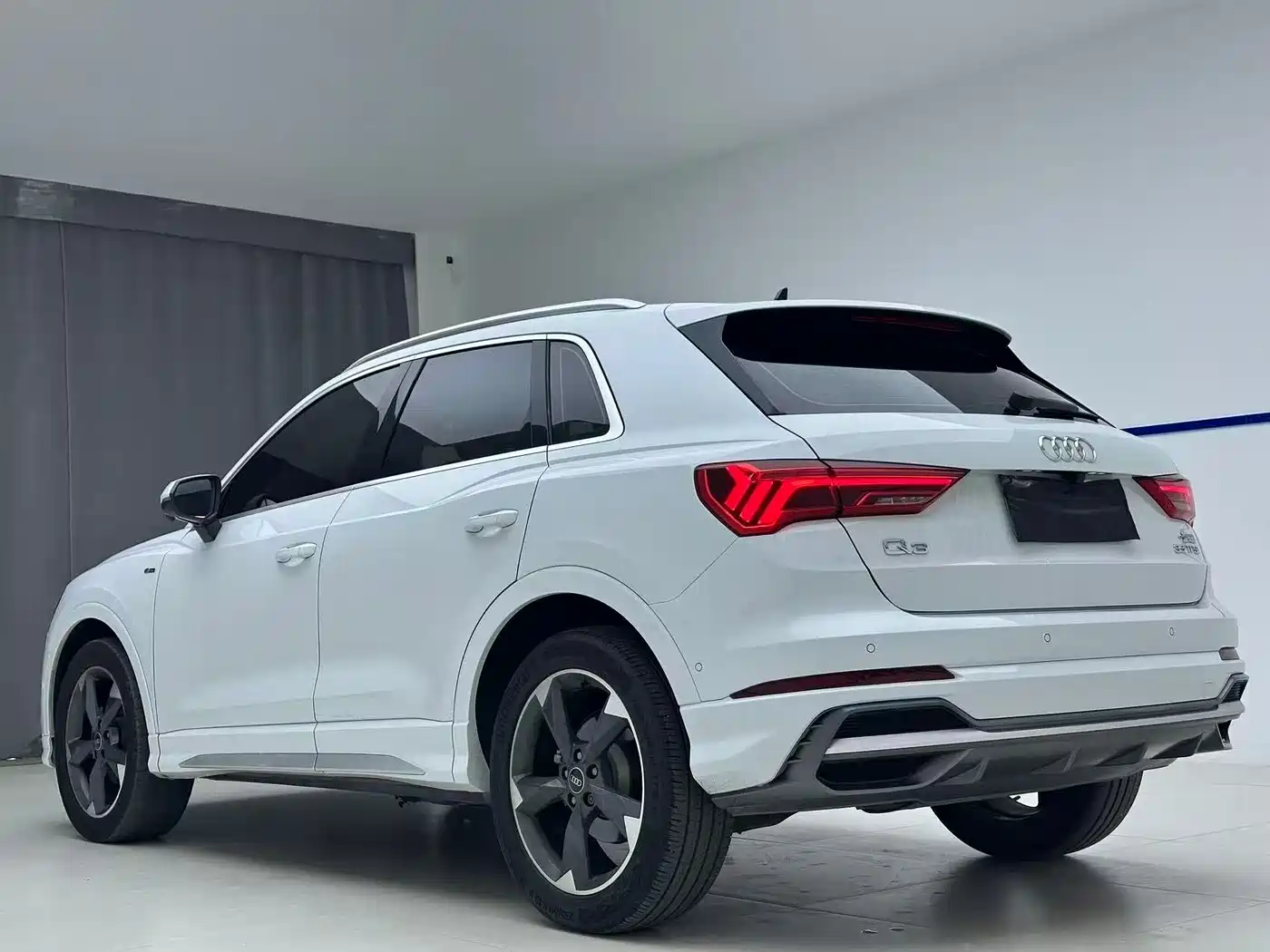 Audi Q3 2023 35 TFSI Fashion Dynamic (1.4T) фото 4