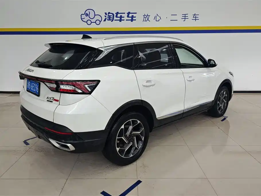 DONGFENG AX7