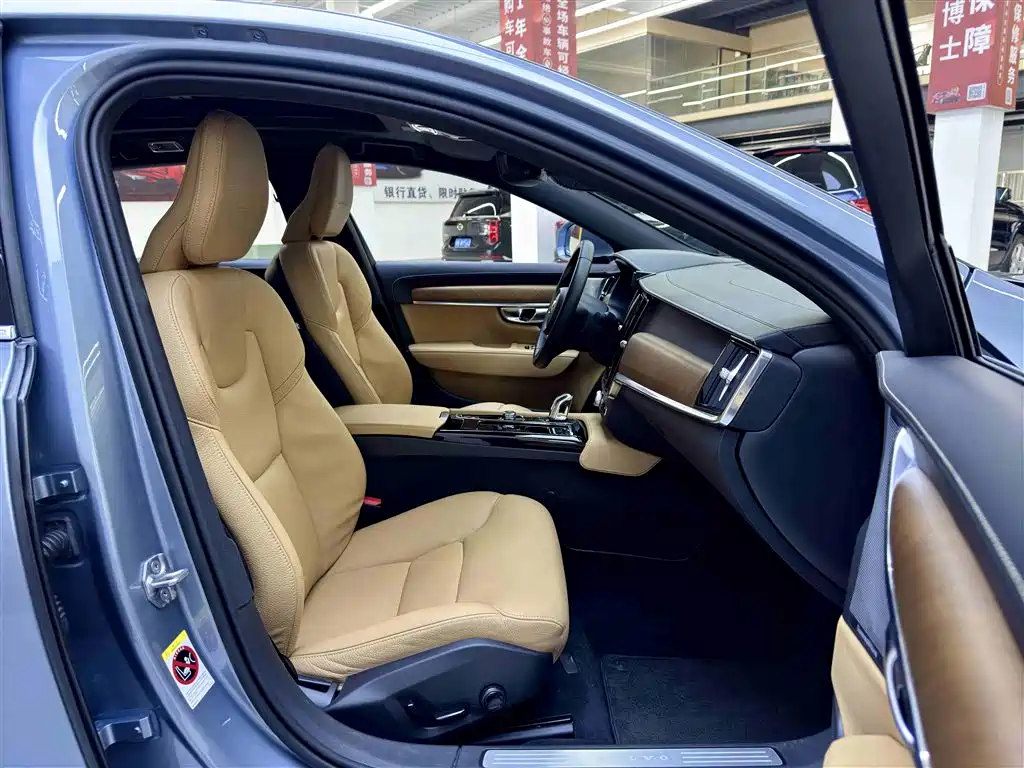 Volvo S90 Plug-in Hybrid 2019 2019 T8 E-AWD Hybrid Inscription Edition China VI
