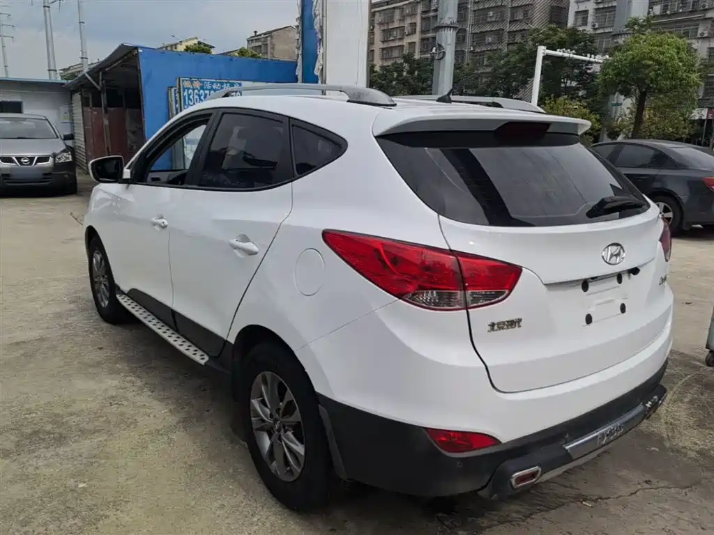 Hyundai Beijing Hyundai ix35 2015 2.0L Automatic 2WD Comfort China IV фото 5