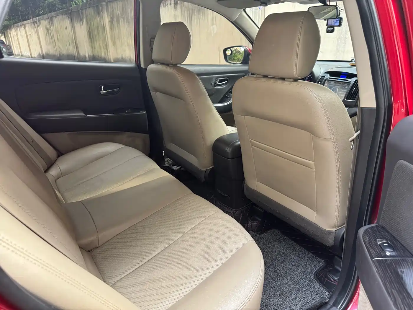 Hyundai Elantra 2011 1.6L Automatic Luxury фото 7