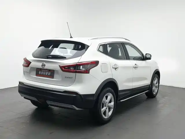 Nissan Qashqai 2022 2.0L CVT XV Smart Edition — фото 2
