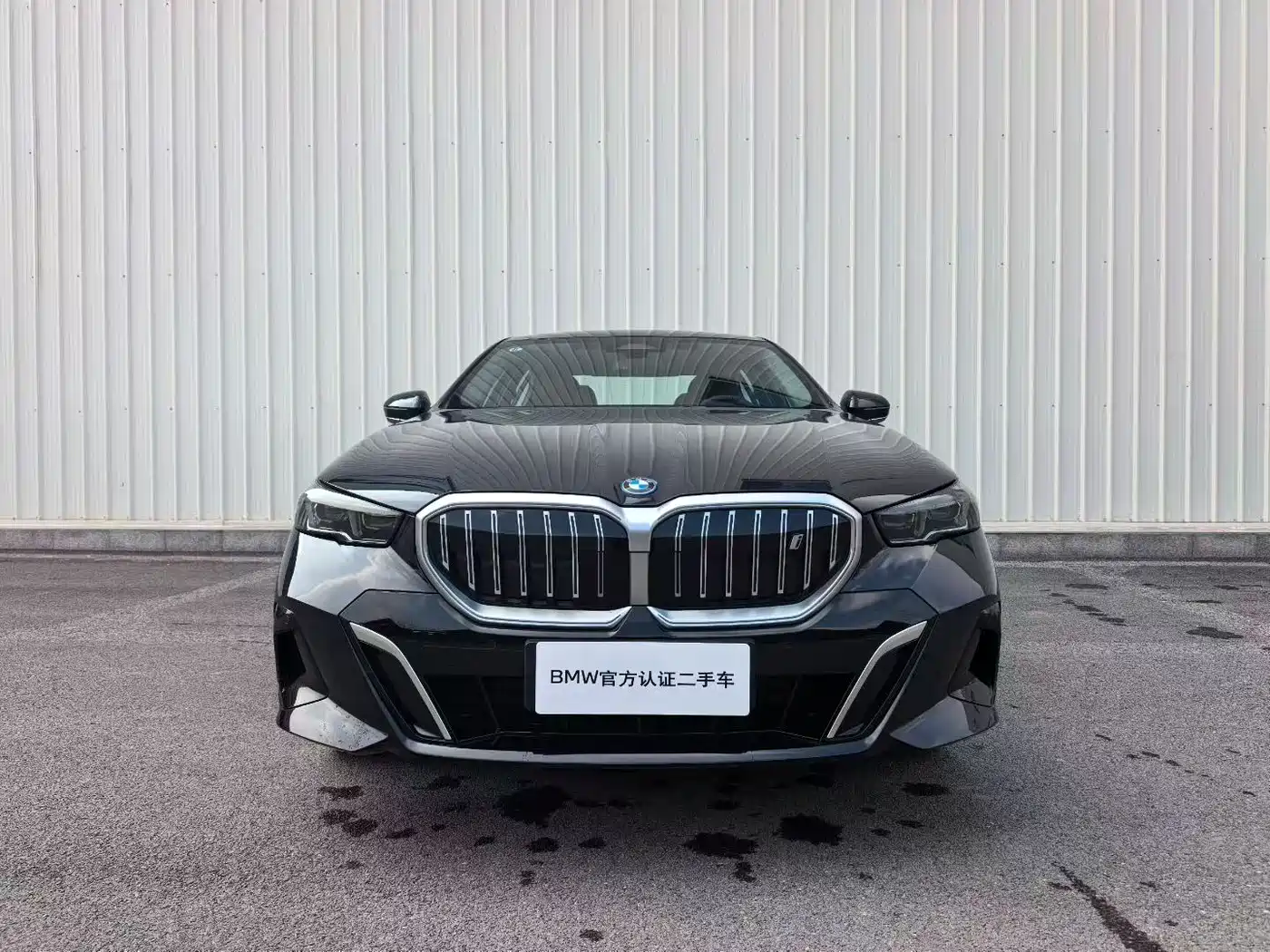 BMW I5