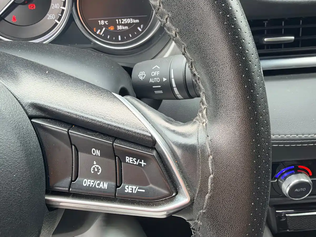 Photo 14 - Mazda Atenza