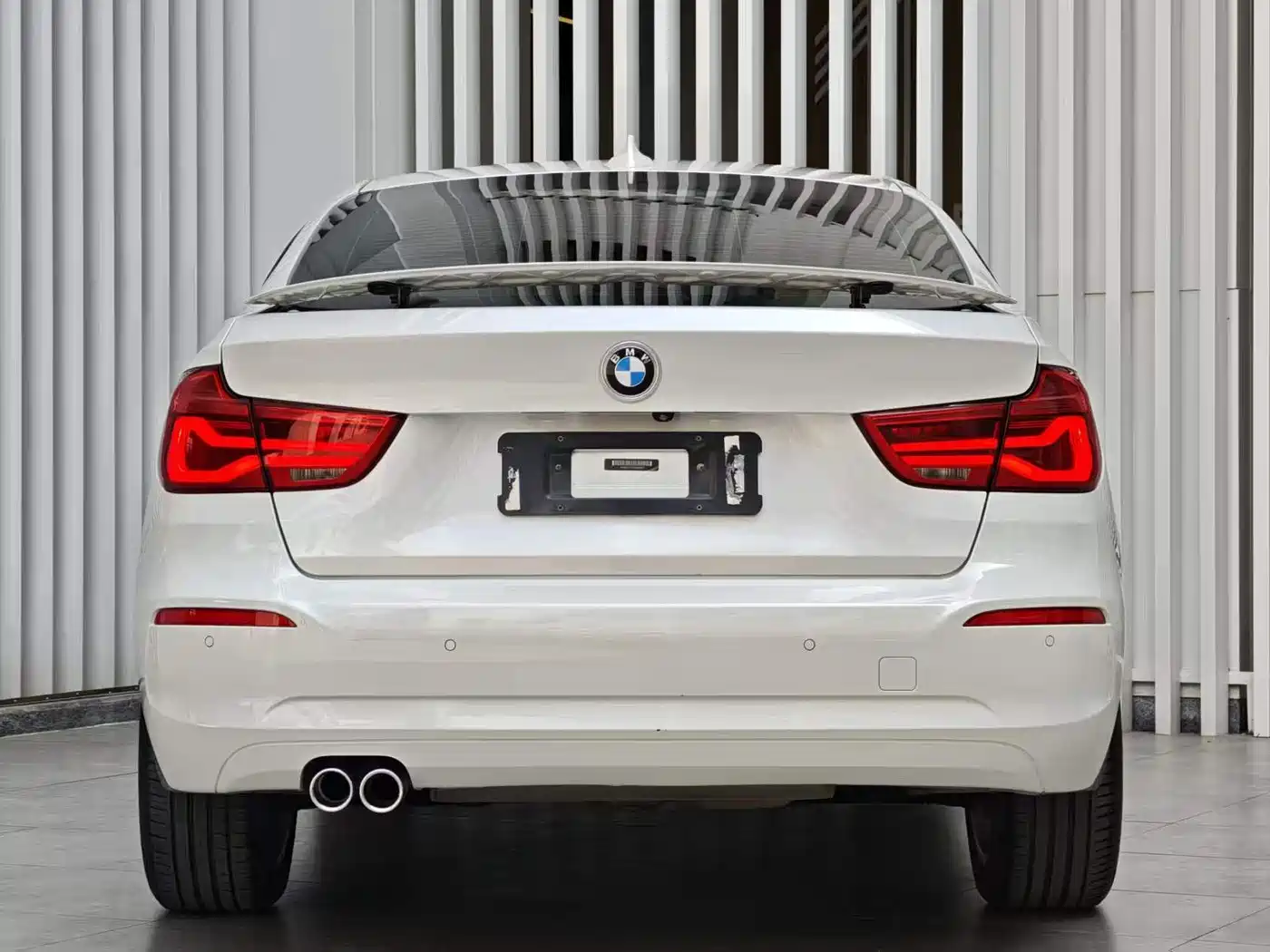 BMW 3 Series GT 2018 320i Fashion фото 17