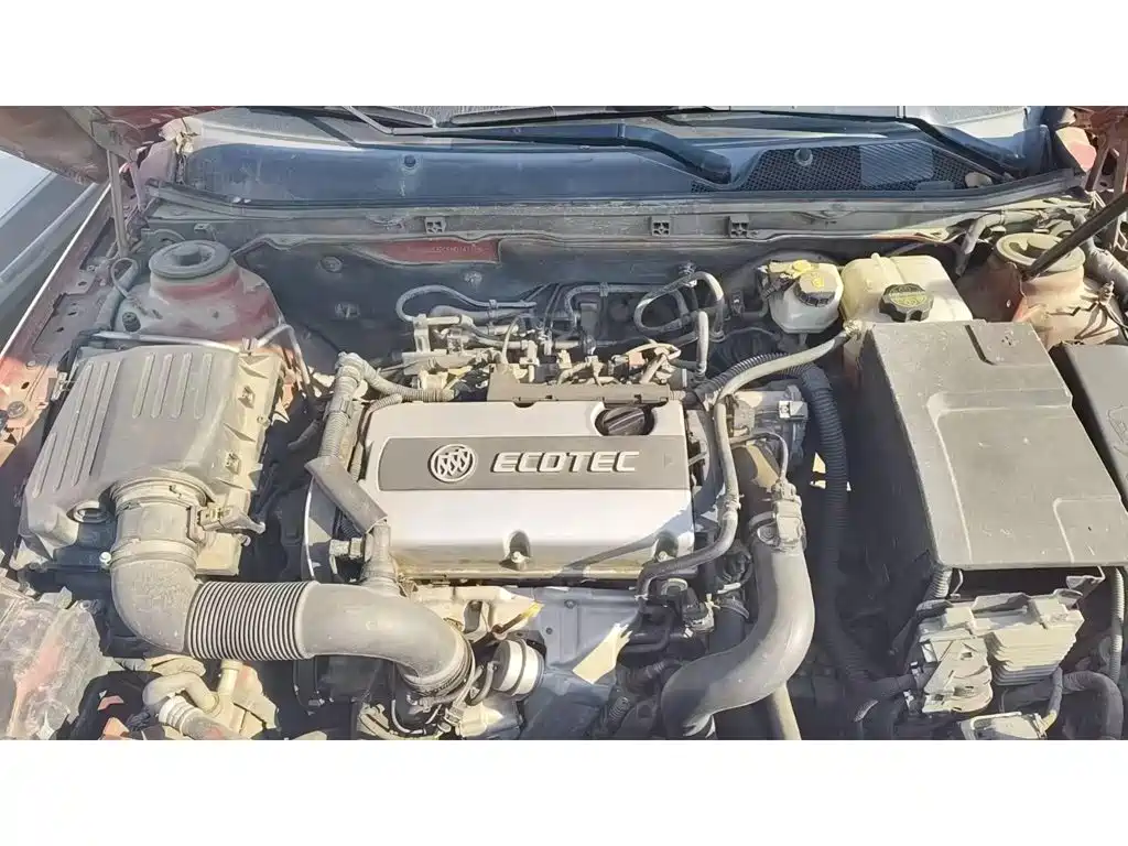 Photo 3 - Buick Regal