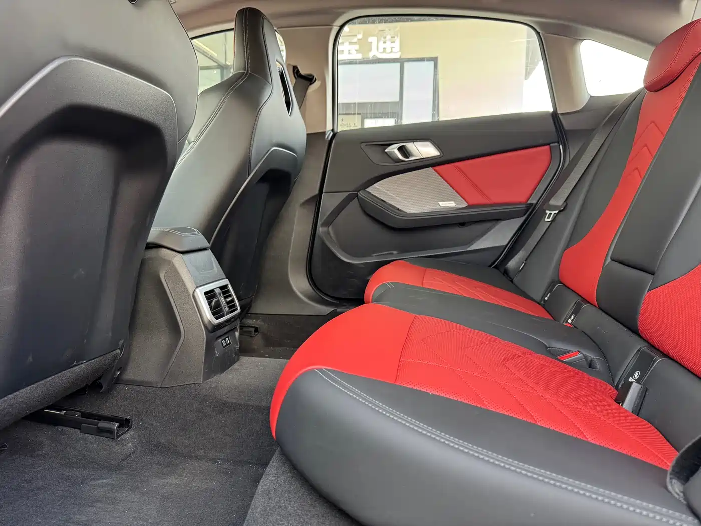 BMW 2 Series 2025 225L M Sport Moonlight Package фото 9