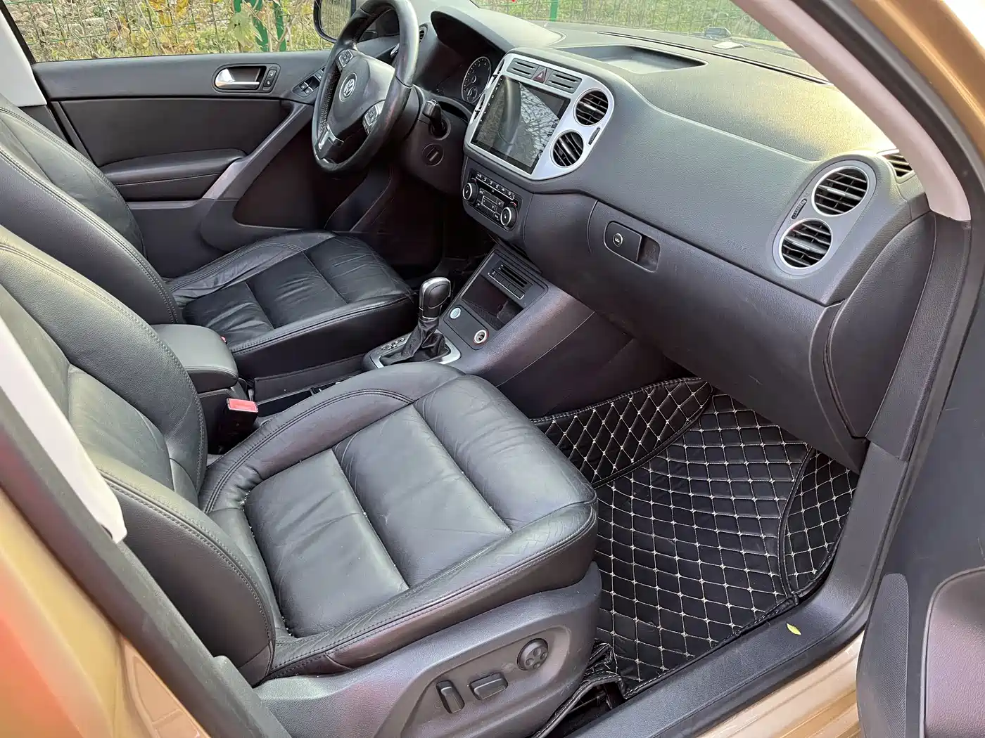 Volkswagen Tiguan 2012 2.0TSI Automatic 4WD Elite Edition фото 16