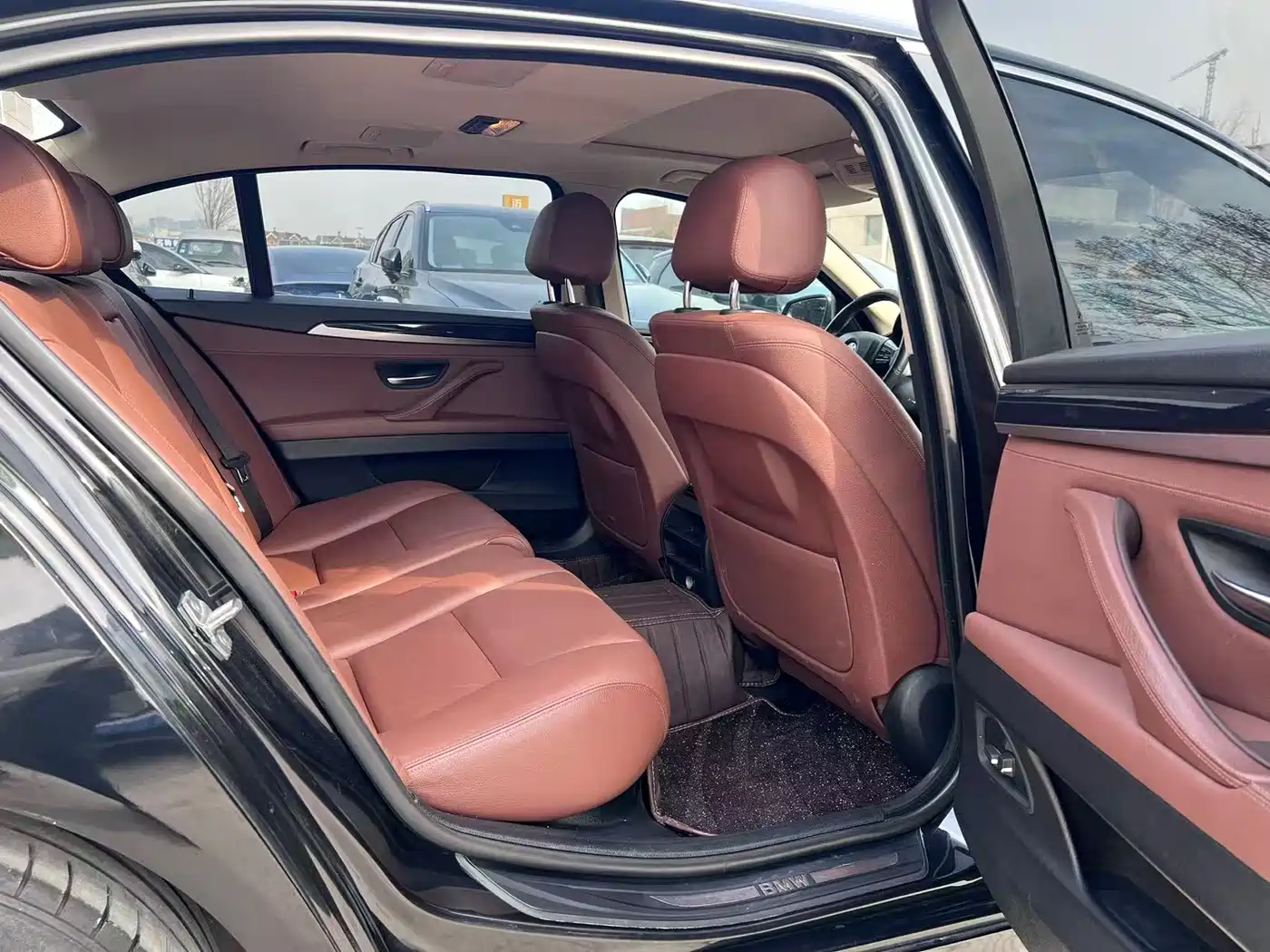 BMW 5 Series 2017 520Li Classic Edition фото 8
