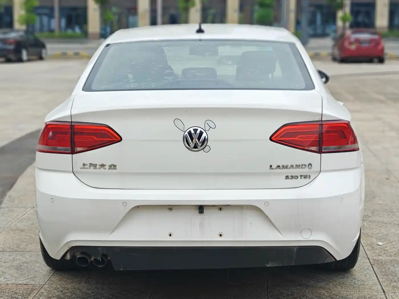 Volkswagen Lamando 2017 230TSI DSG Trend Edition фото 3