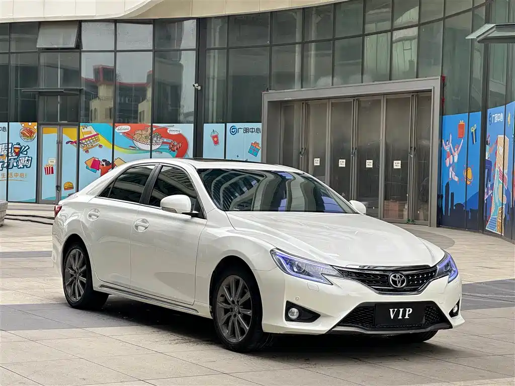 Toyota Reiz 2013 2.5V Premium Edition фото 3