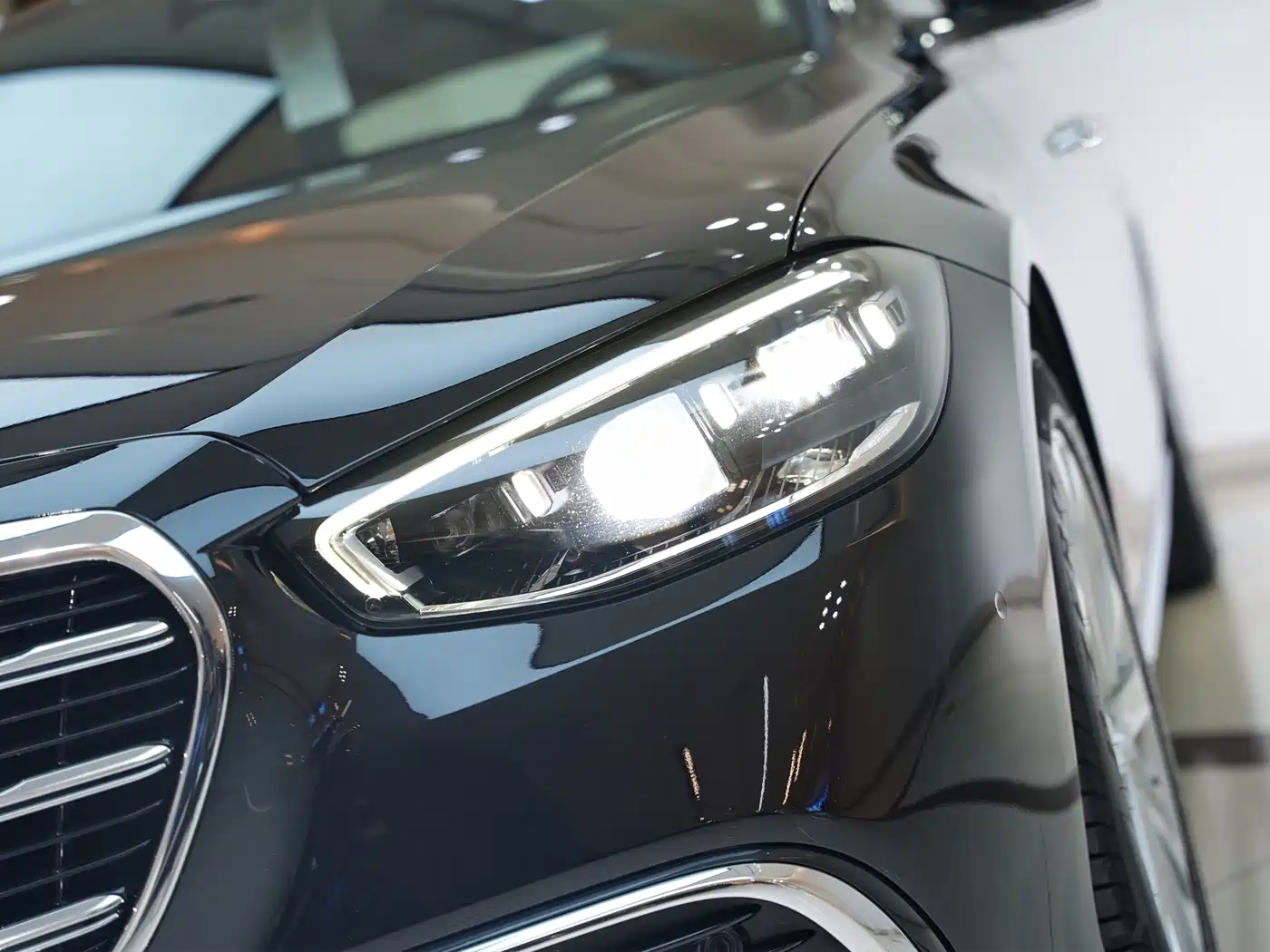 MERCEDES-BENZ S CLASS