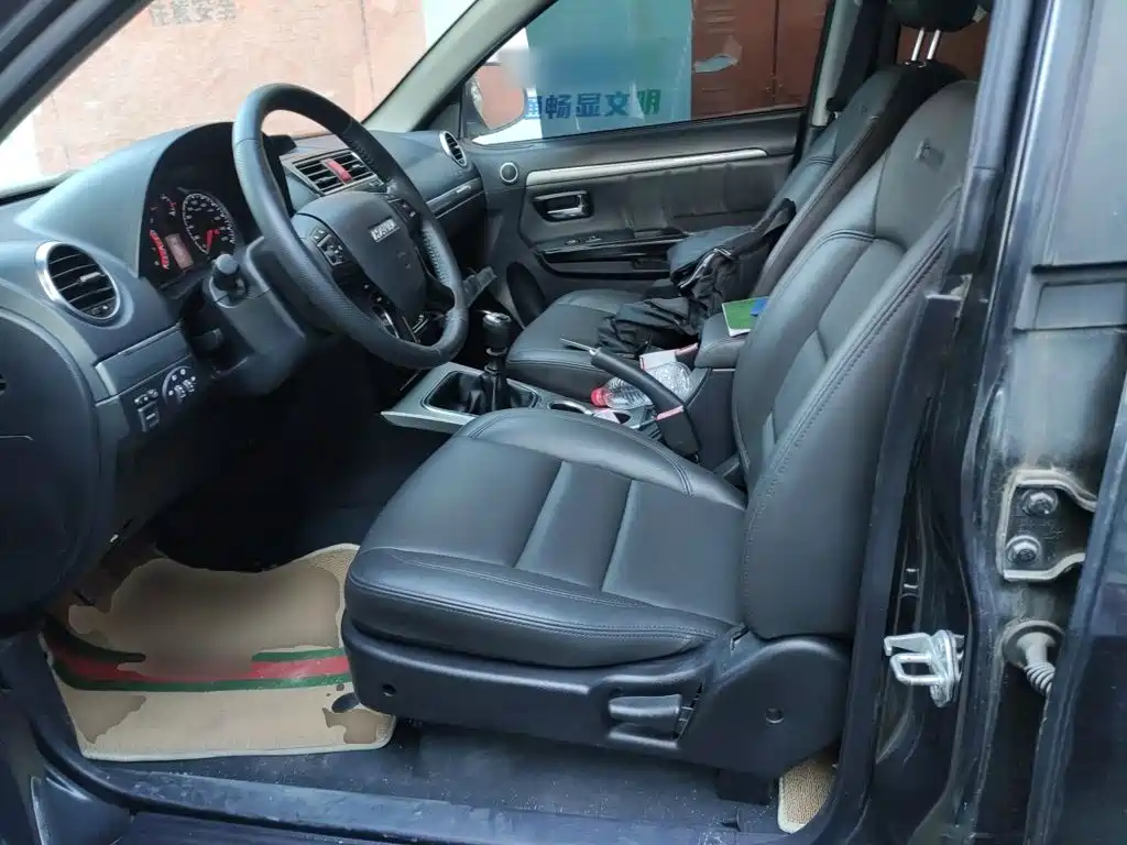 Photo 11 - Haval H5 Classic