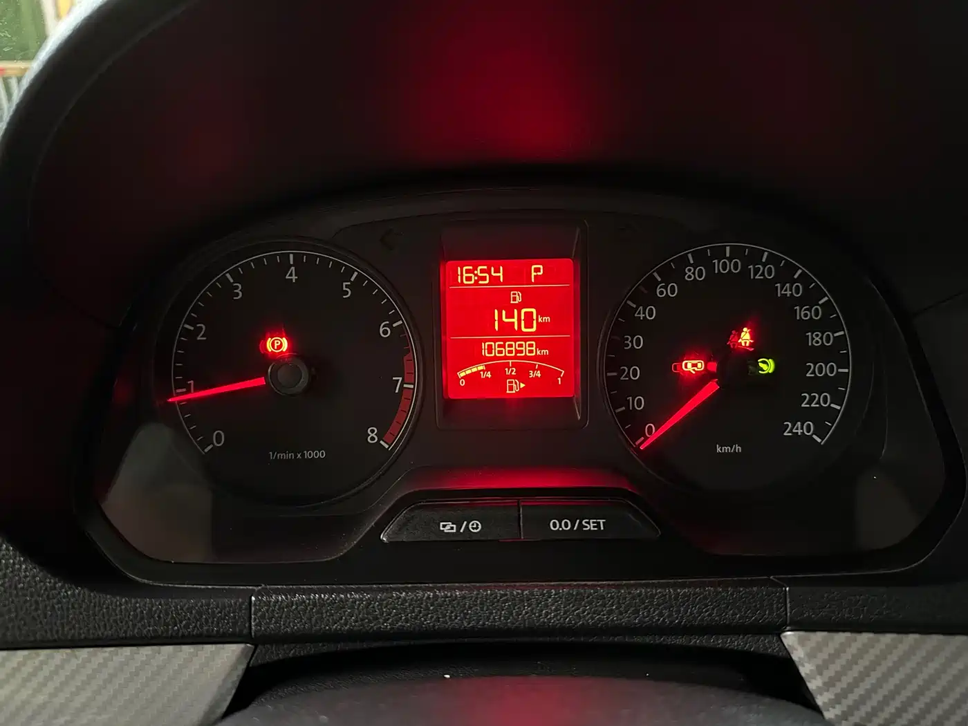 Volkswagen Jetta 2015 1.6L Automatic Luxury фото 7