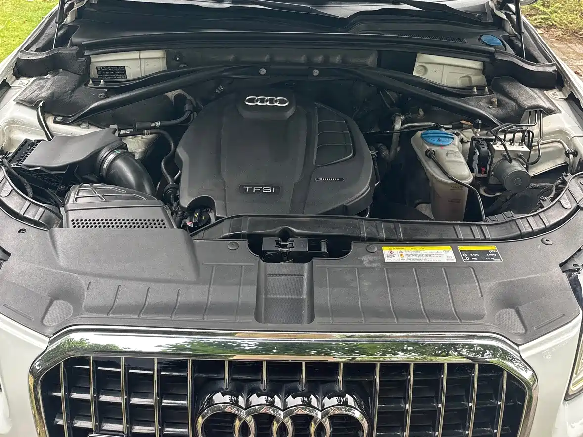 Audi Q5 2018 2017 Plus 40 TFSI Technology