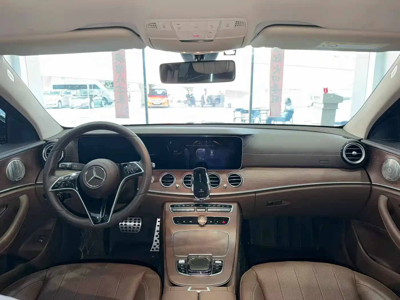 Mercedes-Benz E-Class 2023 Facelift E 300 L Luxury фото 6