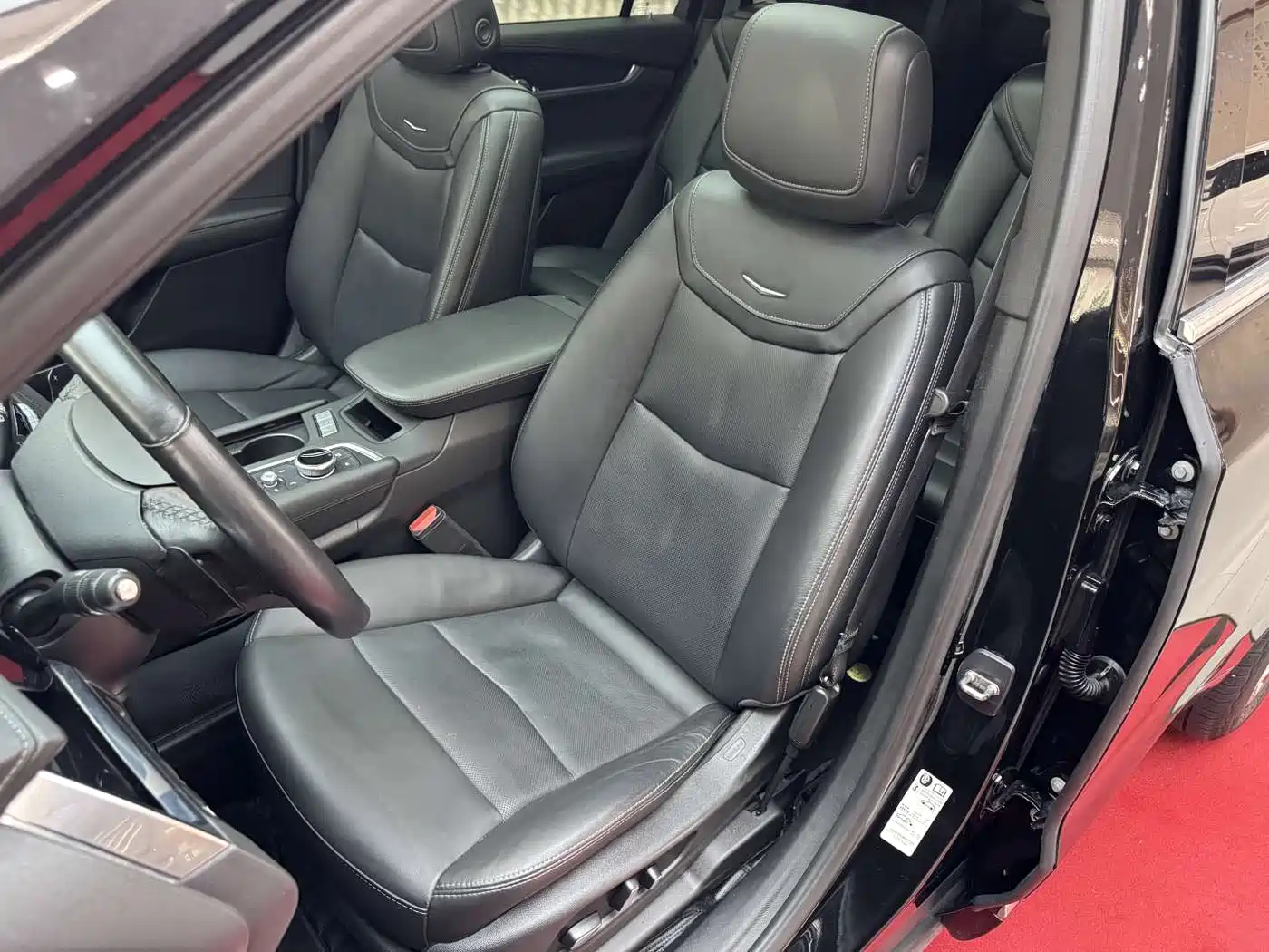Cadillac XT6 2022 2.0T 6-Seater 4WD Luxury Edition фото 30