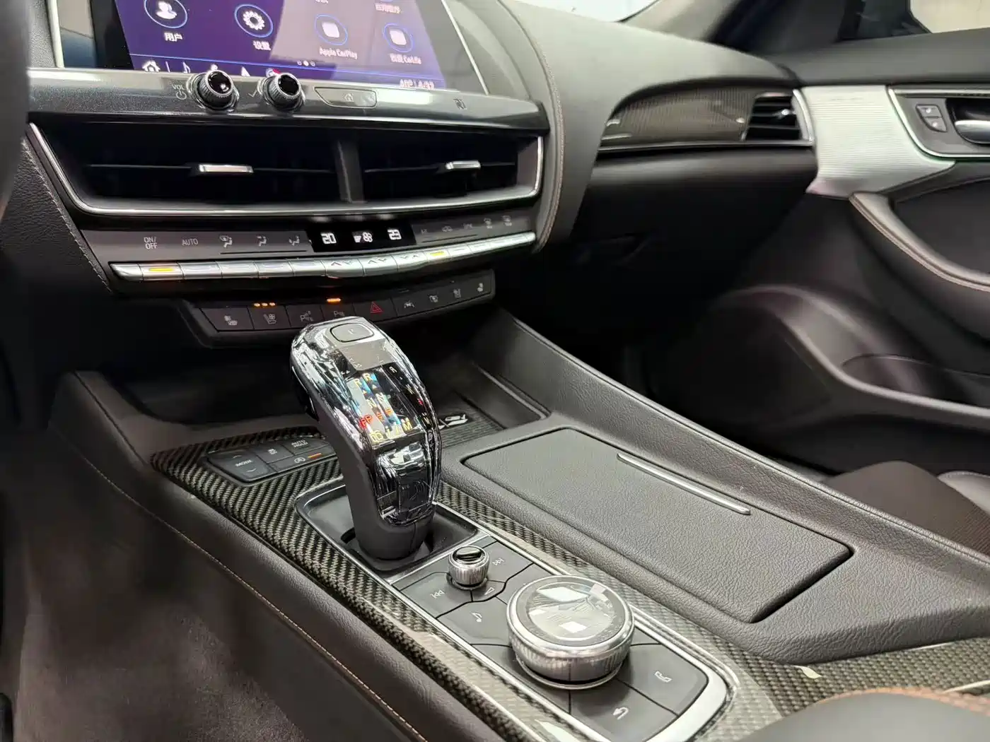 صورة 5 - Cadillac CT5