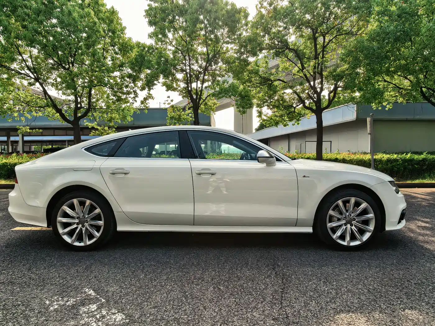 Audi A7 2012 3.0TFSI quattro Luxury Model фото 4