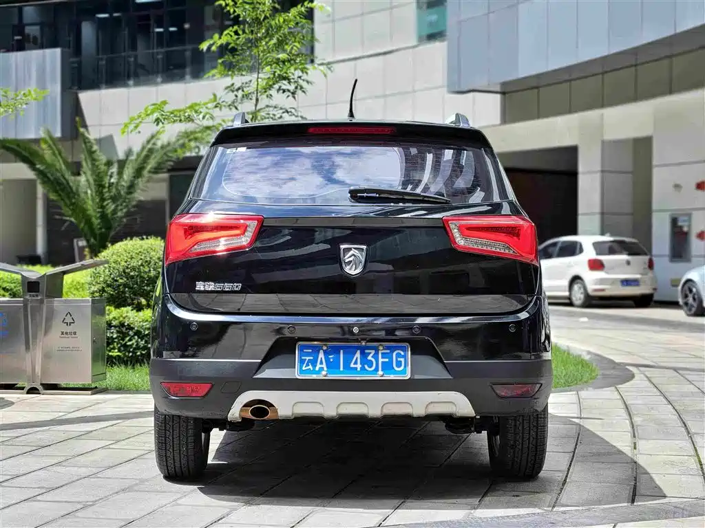 Baojun 560 2015 2015 1.8L Manual Comfort