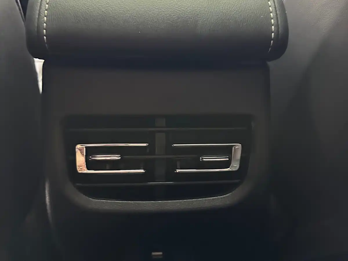 Фото 19 - Haval M6