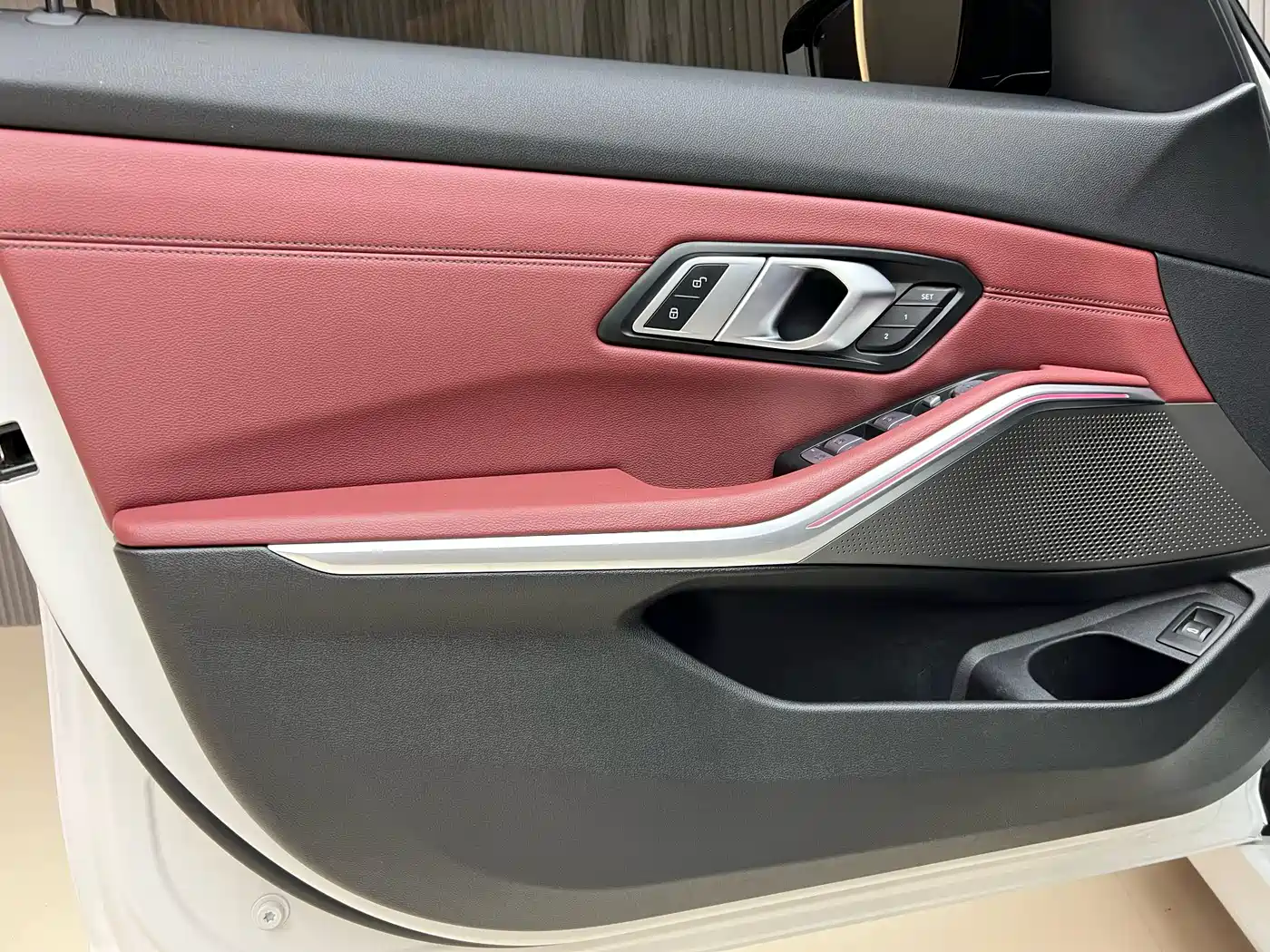 BMW 3 Series 2023 325Li M Sport Package фото 10