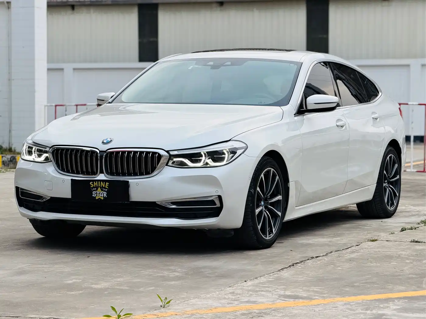 BMW 6 Series GT 2019 630i Luxury Design Package