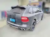 Photo 2 - Porsche Cayenne