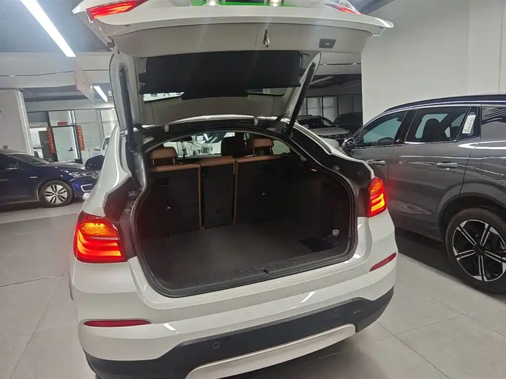 BMW X4 2014 xDrive28i Leading Edition фото 19