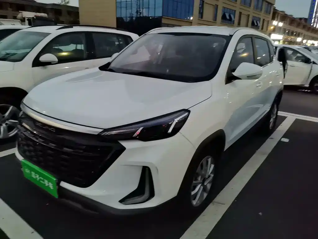 BAIC Beijing X3 2022 2021 1.5T CVT Glory