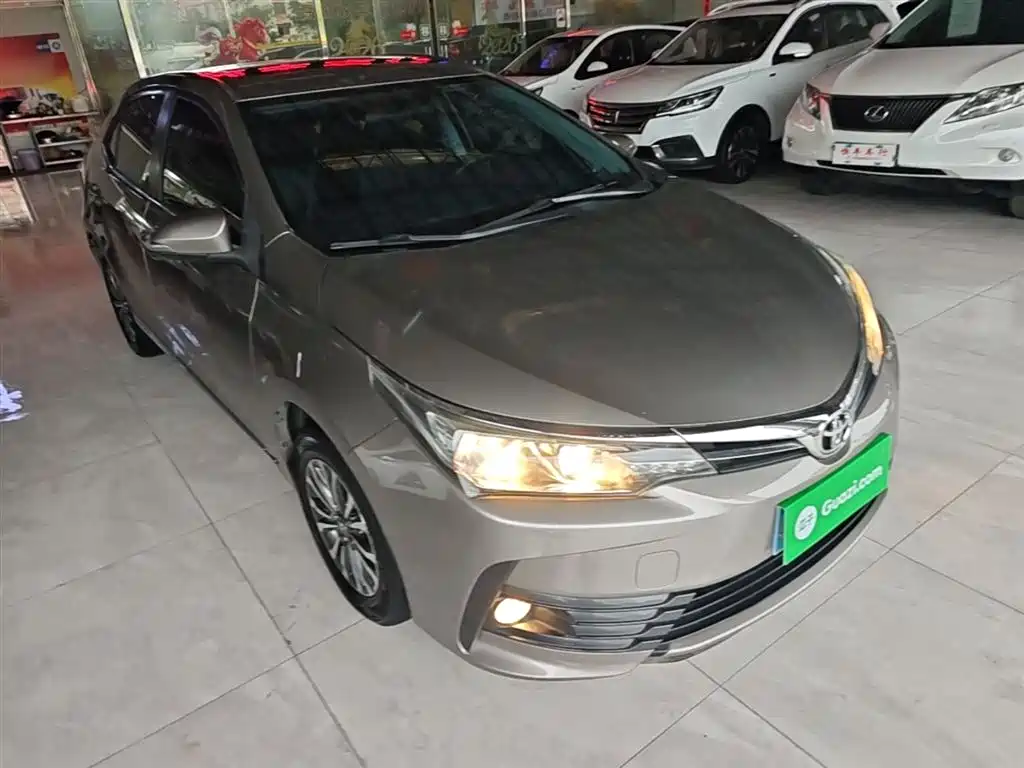 Toyota Corolla 2017 Facelift 1.2T S-CVT GL-i фото 4