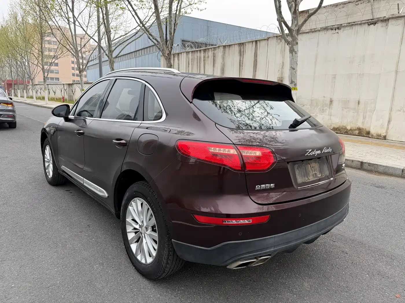 ZOTYE SR9
