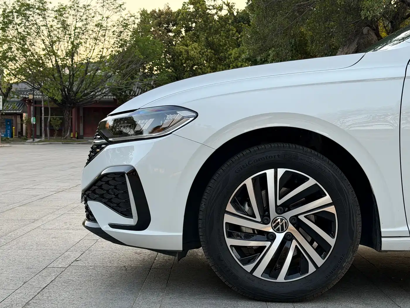 Volkswagen Lavida 2024 Model 300TSI DSG Starlight Leading Edition фото 19