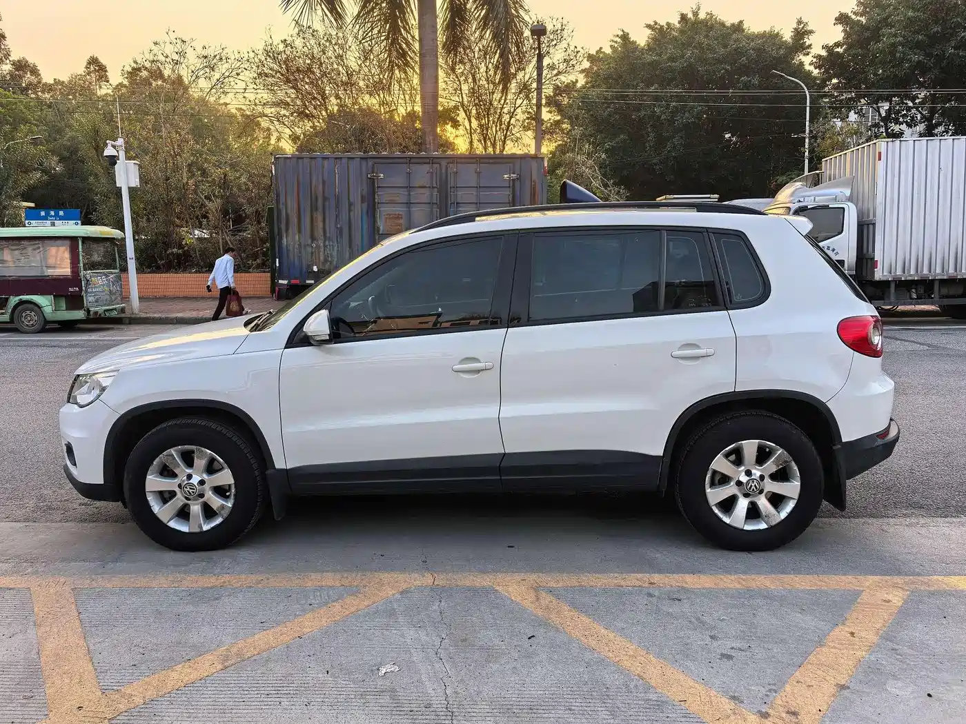 Volkswagen Tiguan 2012 1.8TSI Manual 2WD Metro Edition фото 3