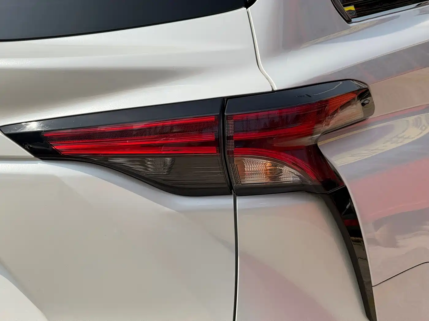 Toyota Sienna 2021 2.5L Hybrid Comfort Edition фото 9