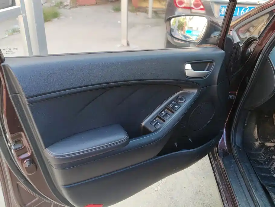 Kia K3S 2015 2014 1.6L Manual GL