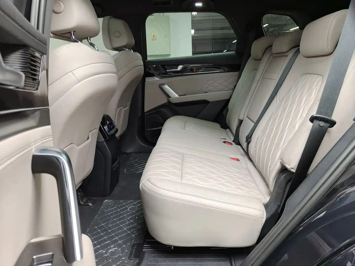 BYD Tang New Energy 2024 EV Champion Edition 730KM Premium фото 15